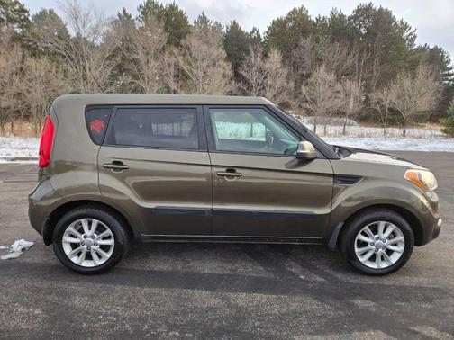 2013 Kia Soul +
