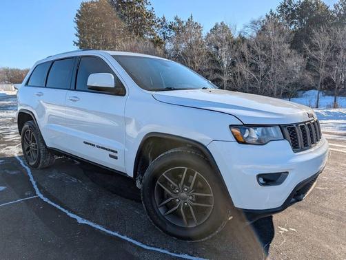 2017 Jeep Grand Cherokee Laredo