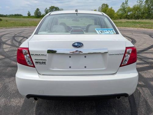 Satin White Pearl 2010 Subaru Impreza 2.5 i