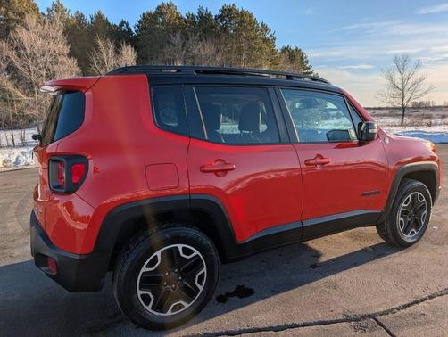 2016 Jeep Renegade Trailhawk