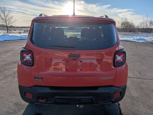 2016 Jeep Renegade Trailhawk