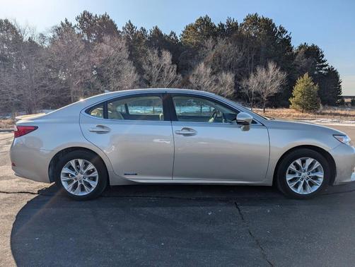 2014 Lexus ES 300h Base
