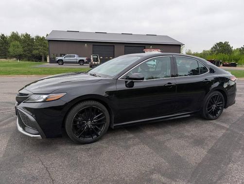 Midnight Black Metallic 2021 Toyota Camry XSE
