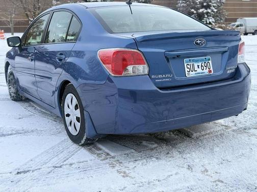 2016 Subaru Impreza 2.0i