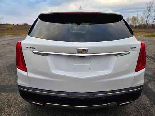 2017 Cadillac XT5 Platinum
