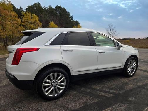 2017 Cadillac XT5 Platinum