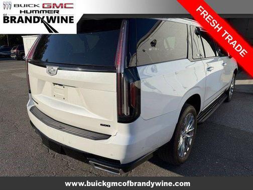 Crystal White Tricoat 2021 Cadillac Escalade ESV Premium Luxury