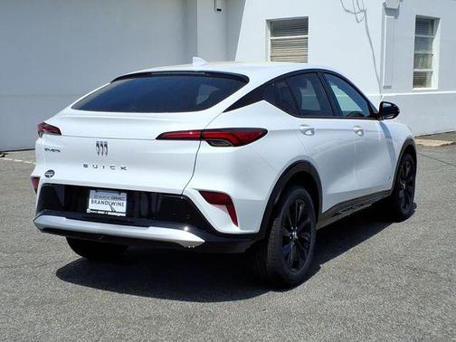 Summit White 2026 Buick Envista Sport Touring FWD