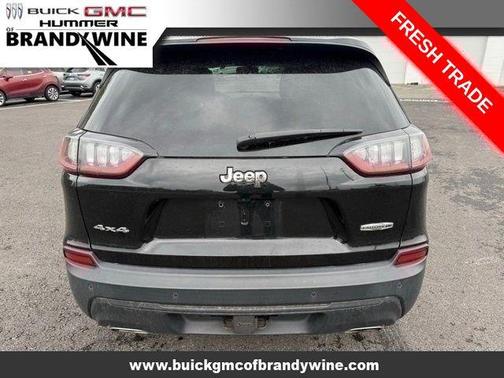 Diamond Black Crystal Pearlcoat 2019 Jeep Cherokee Latitude Plus
