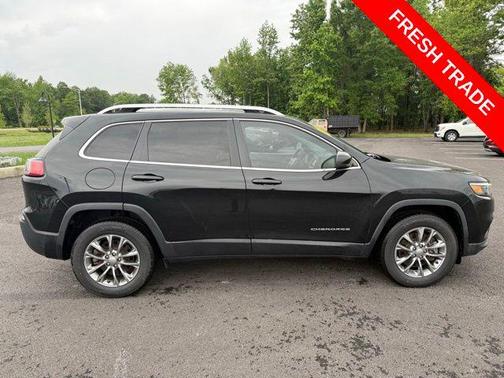 Diamond Black Crystal Pearlcoat 2019 Jeep Cherokee Latitude Plus