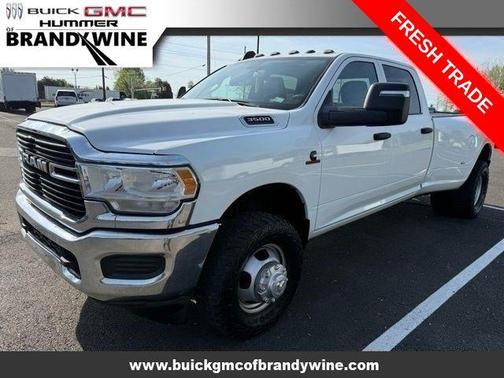 Bright White Clearcoat 2023 RAM 3500 Tradesman Crew Cab 4x4 8' Box