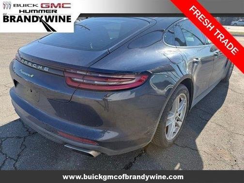 2018 Porsche Panamera 4
