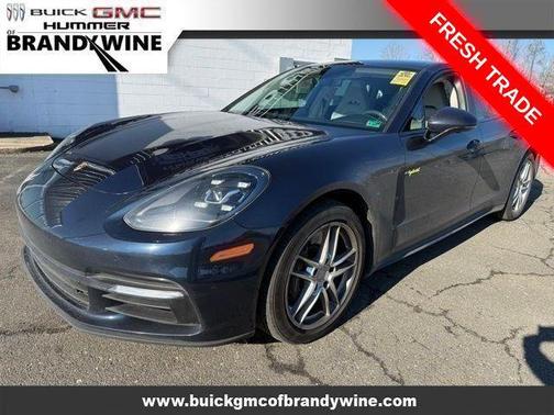 2018 Porsche Panamera 4