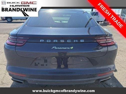 Night Blue Metallic 2018 Porsche Panamera 4