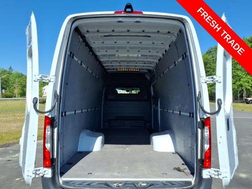 Arctic White 2022 Mercedes-Benz Sprinter 3500 High Roof
