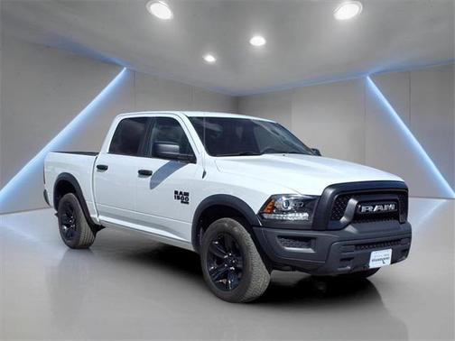 2024 RAM 1500 Classic Warlock Crew Cab 4x4 5'7' Box