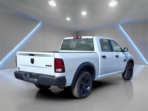 2024 RAM 1500 Classic Warlock Crew Cab 4x4 5'7' Box