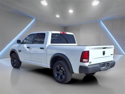 2024 RAM 1500 Classic Warlock Crew Cab 4x4 5'7' Box