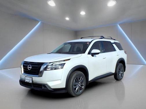 2025 Nissan Pathfinder SV 4WD