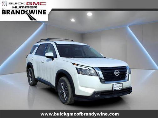 2025 Nissan Pathfinder SV 4WD