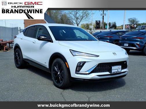 Summit White 2026 Buick Envista Sport Touring FWD