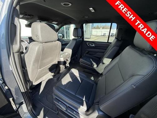 2022 Chevrolet Suburban 4WD Z71