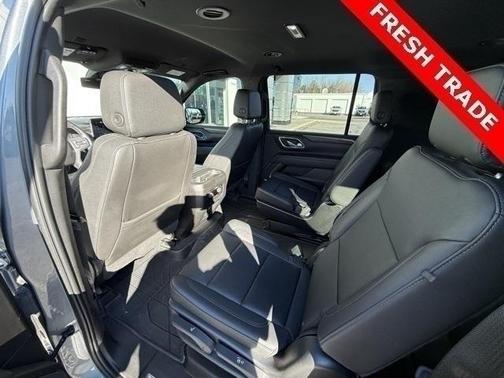 2022 Chevrolet Suburban 4WD Z71