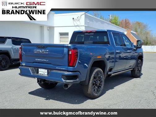 Downpour Met 2026 GMC Sierra 2500 Denali Ultimate