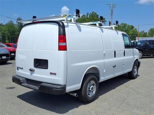 2025 GMC Savana 2500 Work Van