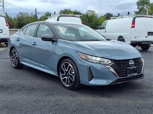 2025 Nissan Sentra SR