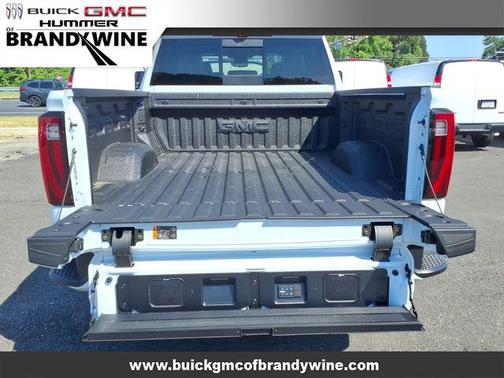 Glacier White Tricoat 2026 GMC Sierra 2500 Denali Ultimate