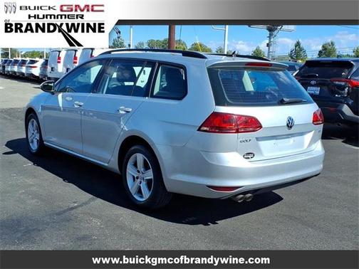 2015 Volkswagen Golf SportWagen TDI S 4-Door