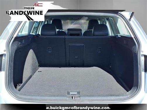 2015 Volkswagen Golf SportWagen TDI S 4-Door