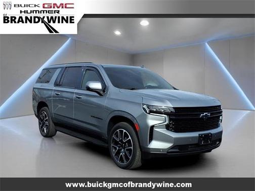2023 Chevrolet Suburban RST