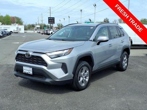 Silver Sky Metallic 2022 Toyota RAV4 XLE