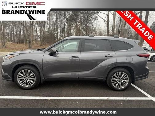 2022 Toyota Highlander Platinum