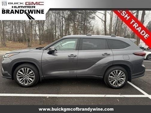 2022 Toyota Highlander Platinum