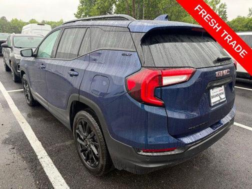 Marine Metallic 2023 GMC Terrain SLT