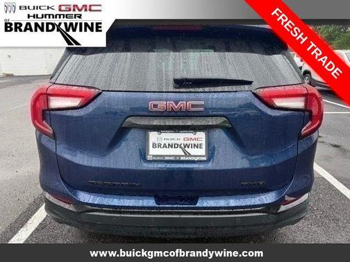 Marine Metallic 2023 GMC Terrain SLT