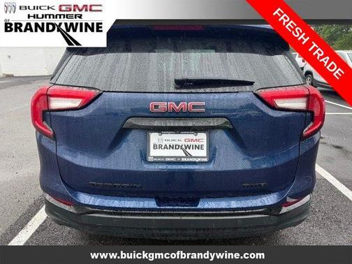 Marine Metallic 2023 GMC Terrain SLT