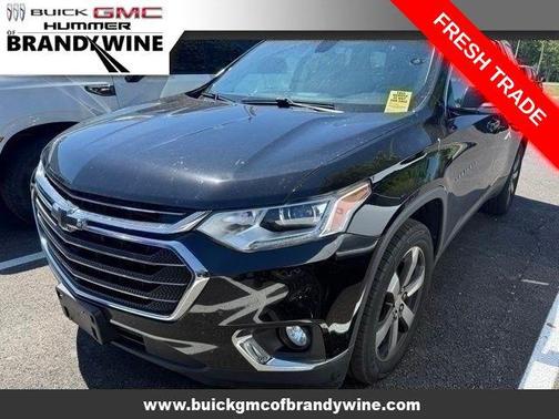 Mosaic Black Metallic 2019 Chevrolet Traverse LT Leather