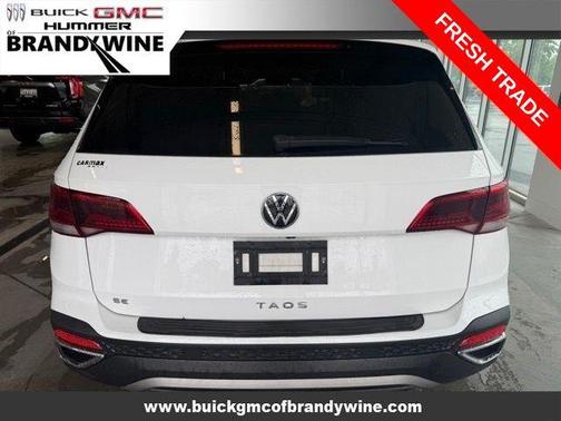 Pure White 2022 Volkswagen Taos 1.5T SE