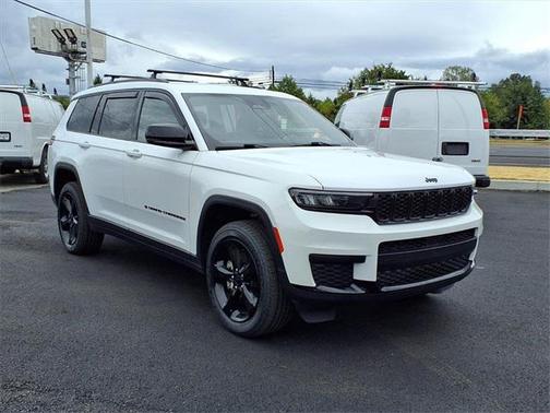 2022 Jeep Grand Cherokee L Altitude
