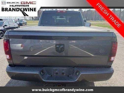 Granite Crystal Metallic Clearcoat 2018 RAM 2500 Laramie Crew Cab 4x4 6'4' Box