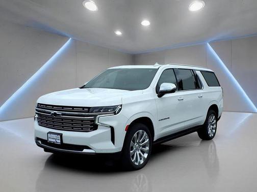 Iridescent Pearl Tricoat 2023 Chevrolet Suburban Premier