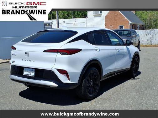 Summit White 2026 Buick Envista Sport Touring FWD