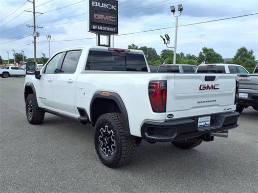 2025 GMC Sierra 2500 AT4