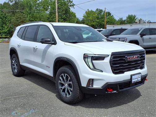 2025 GMC Acadia AWD AT4