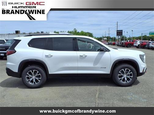 2025 GMC Acadia AWD AT4