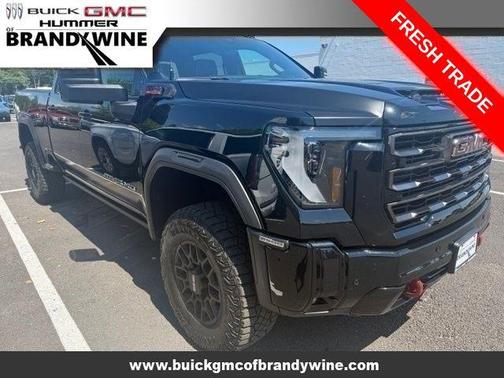 Onyx Black 2025 GMC Sierra 2500 AT4X
